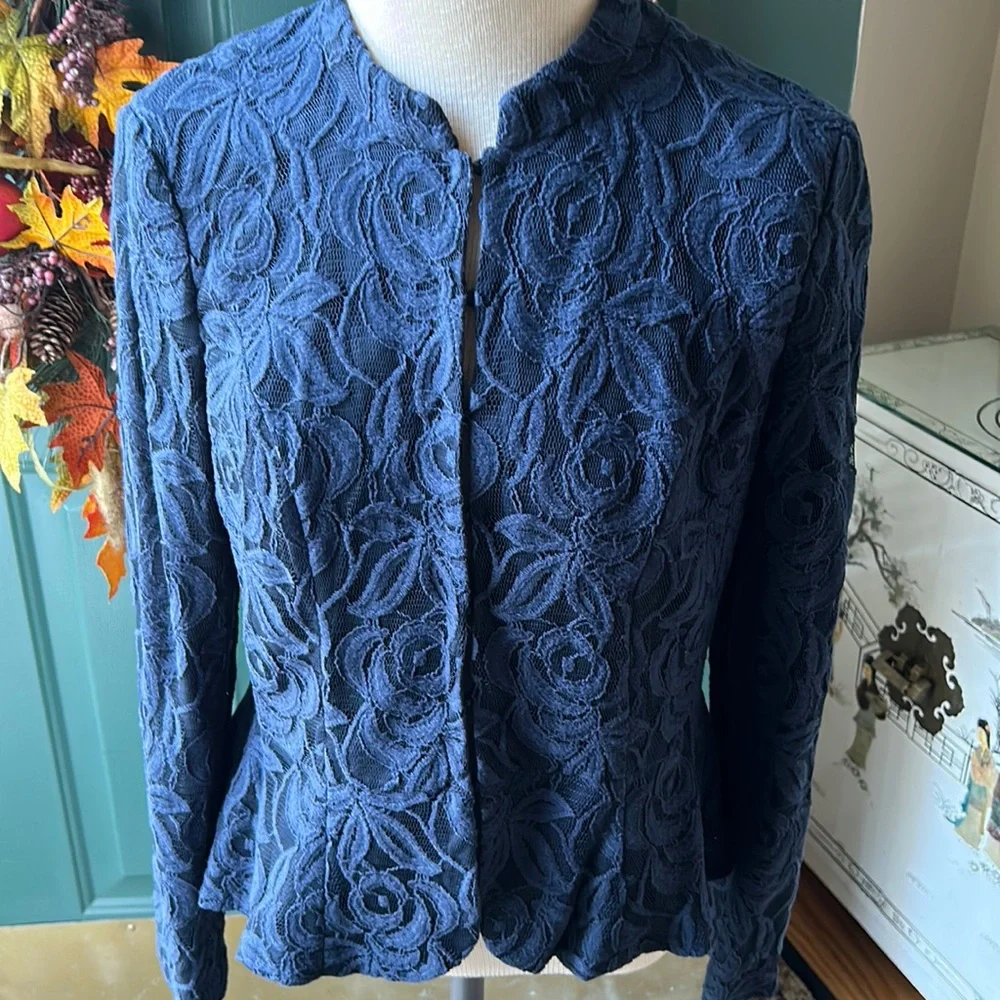 INC DEEP TWILIGHT BLUE LACE BLOUSE SIZE MEDIUM NEW WITH TAGS - Picture 1 of 4